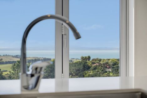 Photo of property in 3143 South Head Road, South Head, Helensville, 0874