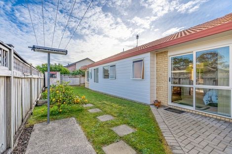 Photo of property in 42 Sheriff Place, Randwick Park, Auckland, 2105