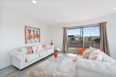 Photo of property in 5 Parrs Cross Road, Henderson, Auckland, 0612