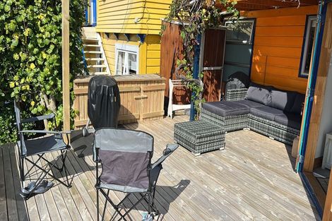 Photo of property in 5 Mcintyre Avenue, Mount Victoria, Wellington, 6011