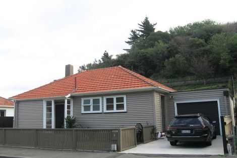 Photo of property in 4 Main Street, Hospital Hill, Napier, 4110