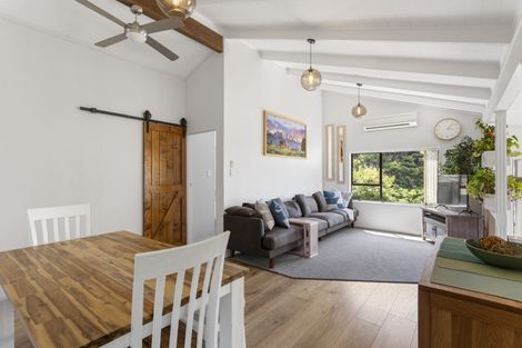 Photo of property in 36 Elliston Crescent, Stanmore Bay, Whangaparaoa, 0932