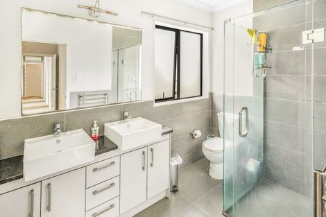 Photo of property in 70 Te Huia Drive, Flagstaff, Hamilton, 3210