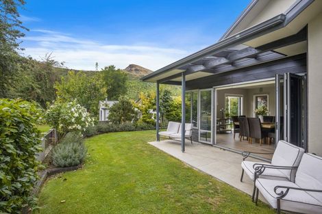 Photo of property in 116 Cotter Avenue, Arrowtown, 9302