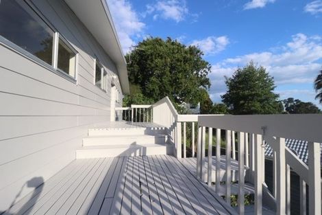 Photo of property in 4a Branston Avenue, Browns Bay, Auckland, 0630