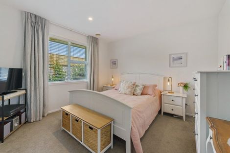 Photo of property in 13 Tuhua Close, Wharewaka, Taupo, 3330