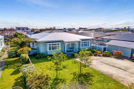 Photo of property in 17 Albion Street, Hawera, 4610