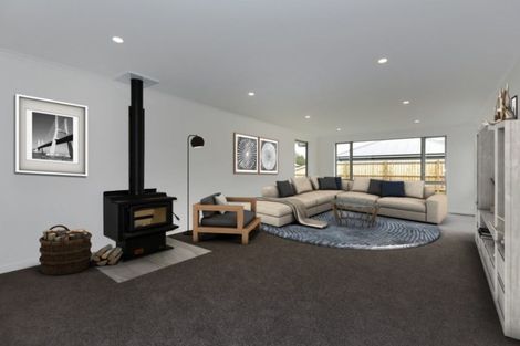 Photo of property in 15 Walter Place, Kirwee, Darfield, 7571