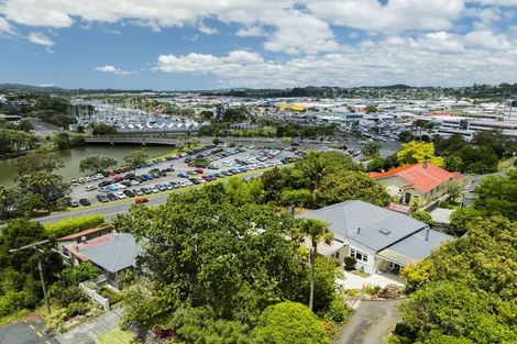 Photo of property in 12 Grey Street, Regent, Whangarei, 0112