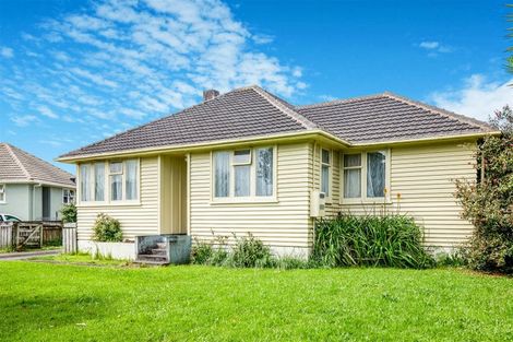 Photo of property in 4 Mcpherson Place, Fairfield, Hamilton, 3214