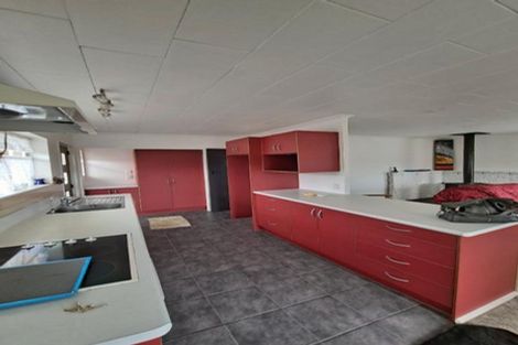 Photo of property in 81 Riversdale Drive, Merrilands, New Plymouth, 4312