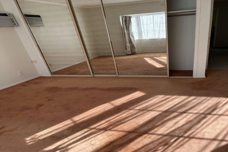 Photo of property in 1/15 Micawber Place, Mellons Bay, Auckland, 2014