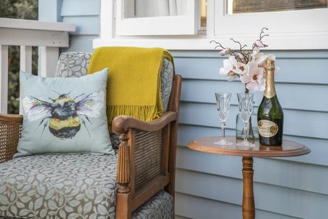 Photo of property in 90 Kelman Road, Kelston, Auckland, 0602