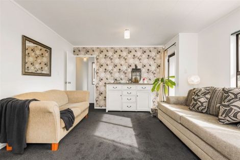 Photo of property in 1/25 Clearview Heights, Ranui, Auckland, 0612