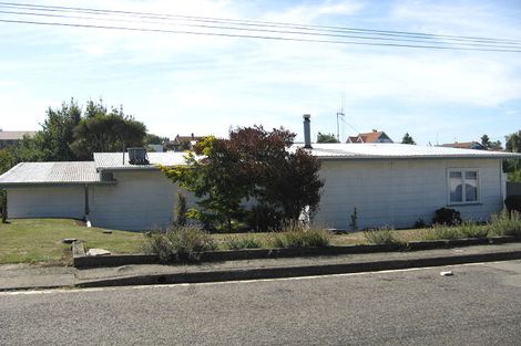 Photo of property in 1/1 Thomas Street, West End, Timaru, 7910