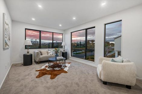 Photo of property in 196 Henwood Road, Westgate, 0814