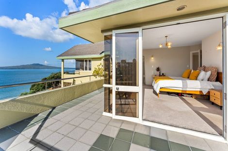 Photo of property in 1/1a Clifton Road, Hauraki, Auckland, 0622