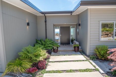 Photo of property in 116 Stratford Drive, Cable Bay, 0420