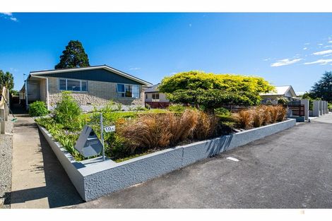 Photo of property in 10a-b Churchill Place, Waimate, 7924