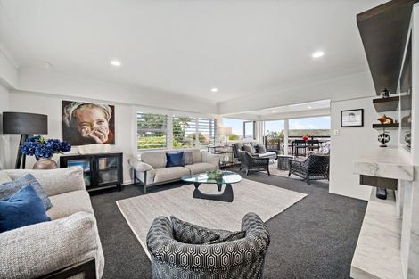 Photo of property in 81 Bleakhouse Road, Howick, Auckland, 2014
