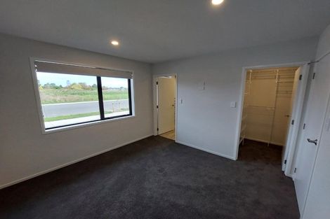 Photo of property in 15 Woodford Avenue, Woodend, 7610