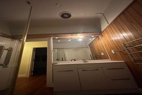 Photo of property in 7 Otahuri Crescent, Greenlane, Auckland, 1051