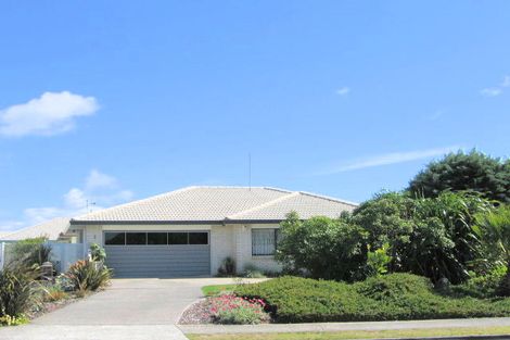 Photo of property in 2 Lotus Avenue, Mount Maunganui, 3116