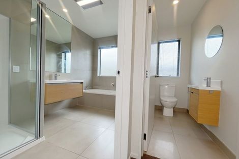 Photo of property in 6 Riria Crescent, Takanini, 2112