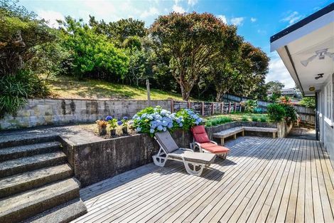 Photo of property in 70 Chilcott Road, Henderson, Auckland, 0612