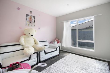 Photo of property in 8 Bofors Close, Wigram, Christchurch, 8042