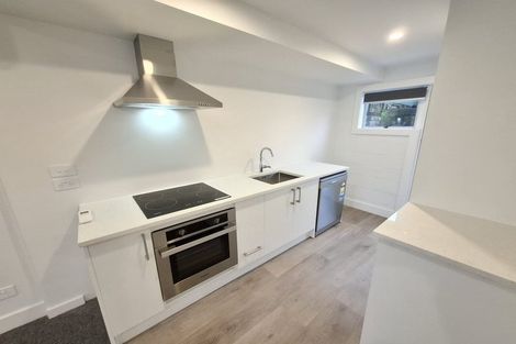 Photo of property in 33 Fulford Street, New Plymouth, 4310