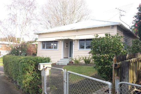 Photo of property in 3 Lloyd Avenue, Mount Albert, Auckland, 1025