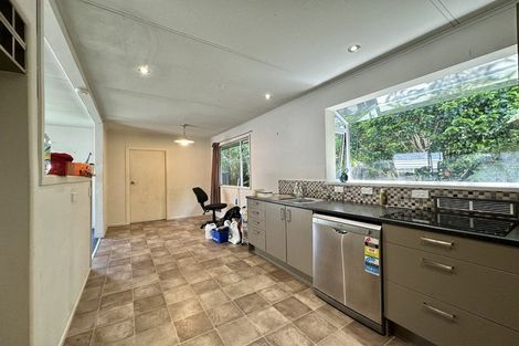 Photo of property in 20 Robson Street, Stokes Valley, Lower Hutt, 5019