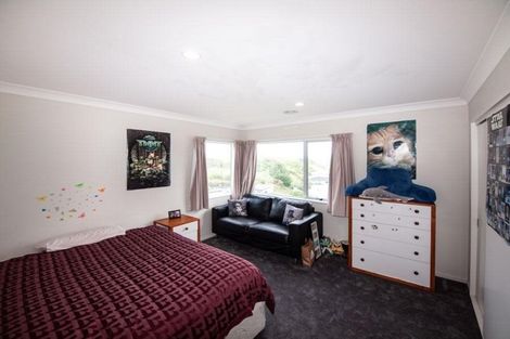 Photo of property in 10 Didsbury Grove, Churton Park, Wellington, 6037