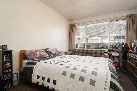 Photo of property in 30 Avro Crescent, Hornby, Christchurch, 8042