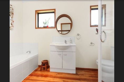 Photo of property in 30 Mason Street, New Lynn, Auckland, 0600