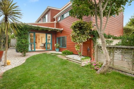 Photo of property in 99a Simpson Road, Papamoa Beach, Papamoa, 3118