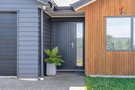 Photo of property in 8 Richard Sadleir Way, Belmont, Lower Hutt, 5010