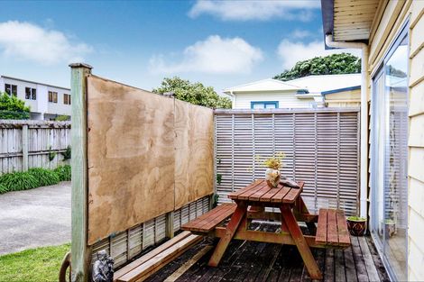Photo of property in 216 Captain Springs Road, Onehunga, Auckland, 1061