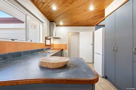 Photo of property in 2/23 The Glade S, Pukekohe, 2120