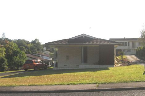 Photo of property in 26 Halberg Street, Glenfield, Auckland, 0629