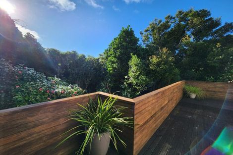 Photo of property in 35a Mandalay Terrace, Khandallah, Wellington, 6035