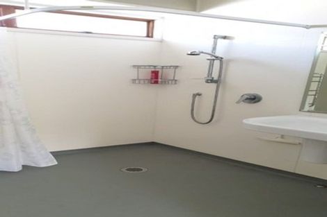 Photo of property in 1/123 Chivalry Road, Glenfield, Auckland, 0629