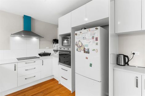 Photo of property in 37 Sparks Road, Hoon Hay, Christchurch, 8025