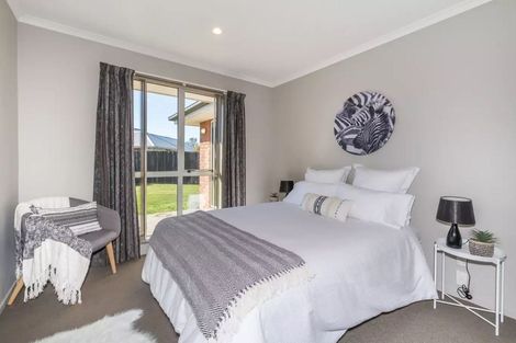 Photo of property in 71 Overbury Crescent, Rolleston, 7614