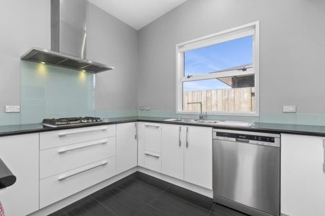 Photo of property in 16 Manuka Street, Papamoa Beach, Papamoa, 3118