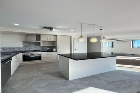 Photo of property in 21 Kirikiri Drive, Papakura, 2110