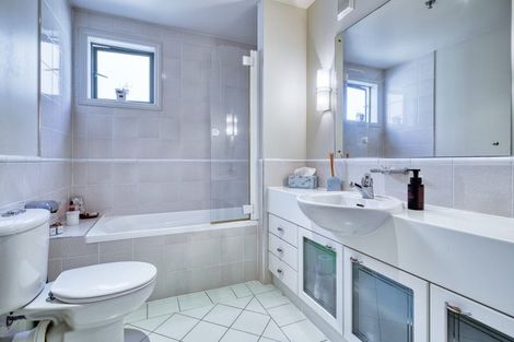 Photo of property in 74 Harbour Village Drive, Gulf Harbour, Whangaparaoa, 0930