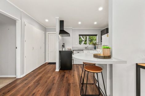Photo of property in 8 Hicks Close, Whitby, Porirua, 5024