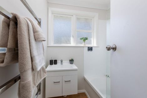 Photo of property in 23 Dorset Grove, Cannons Creek, Porirua, 5024